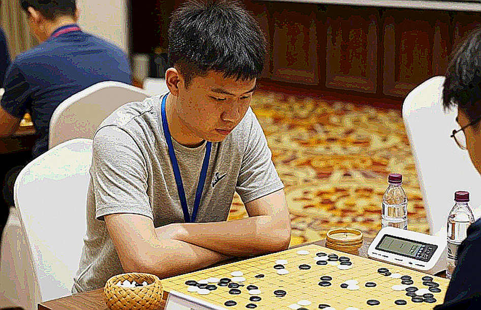 2716 Elo ở tuổi 15: Yagiz Kaan Erdogmus và cái đích 2900 chưa ai chạm tới