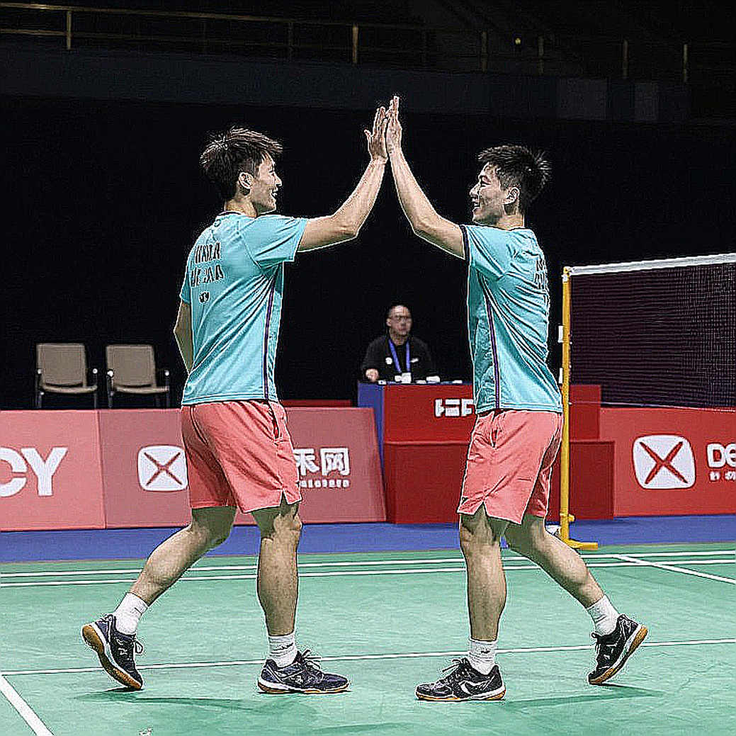 Sindhu thắng Akechi 2-1 tại Pháp Mở rộng 2026: sáu điểm không lỗi và bài kiểm tra mang tên An Se Young