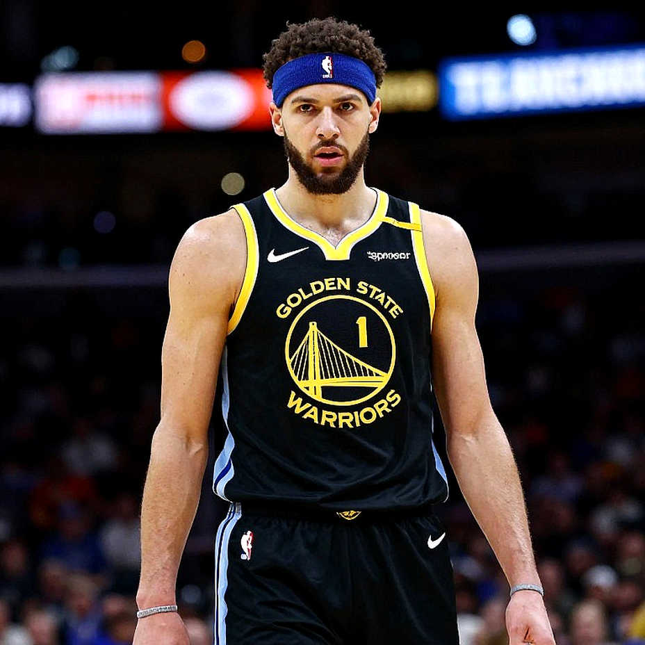 Small-ball không phải tương lai NBA, đó là nước đi của những HLV sợ thất bại