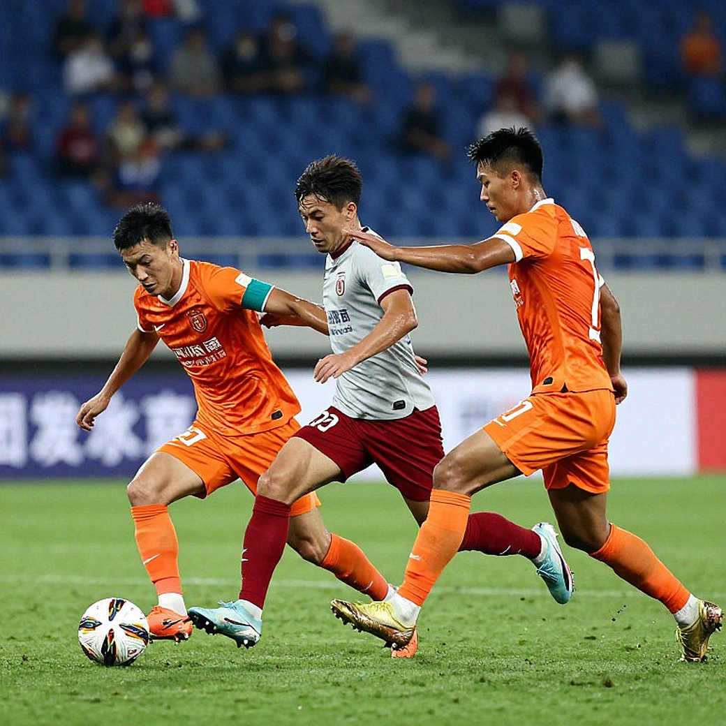 Thanh Hóa 0-2 Becamex TP.HCM: Hai bàn thắng, một bản thiết kế, và khoảng trống không biết nói dối
